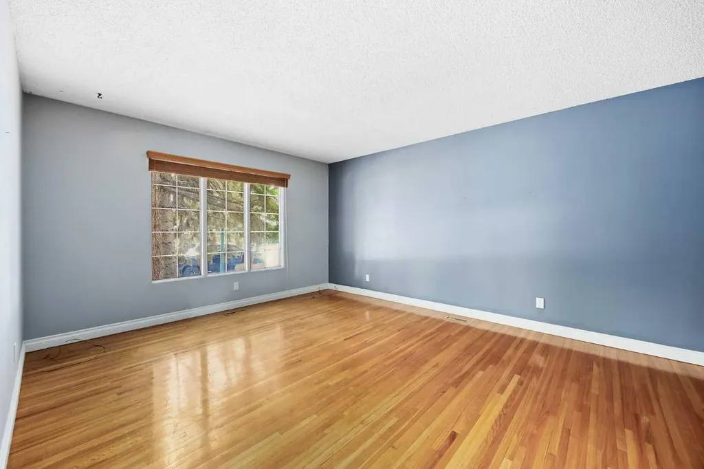 356 Willow Ridge Place SE Calgary AB T2J 1N4