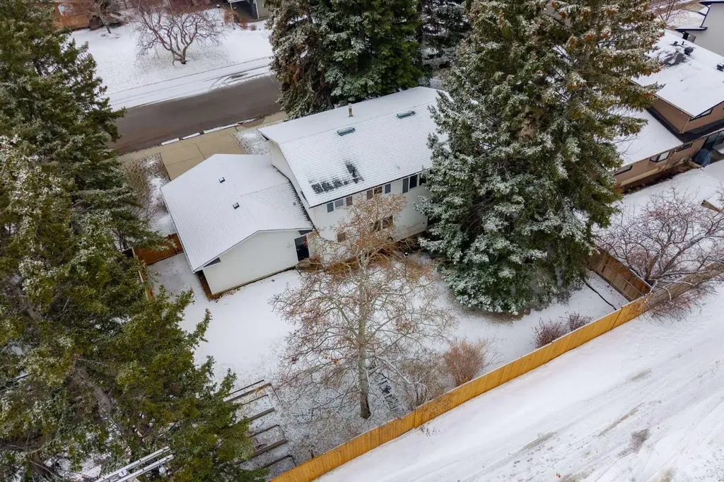 356 Willow Ridge Place SE Calgary AB T2J 1N4