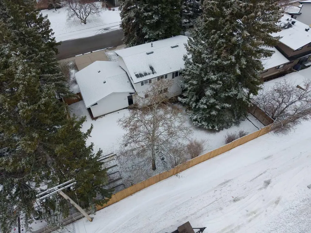 356 Willow Ridge Place SE Calgary AB T2J 1N4