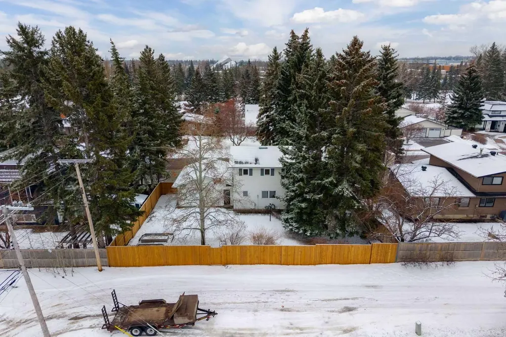 356 Willow Ridge Place SE Calgary AB T2J 1N4
