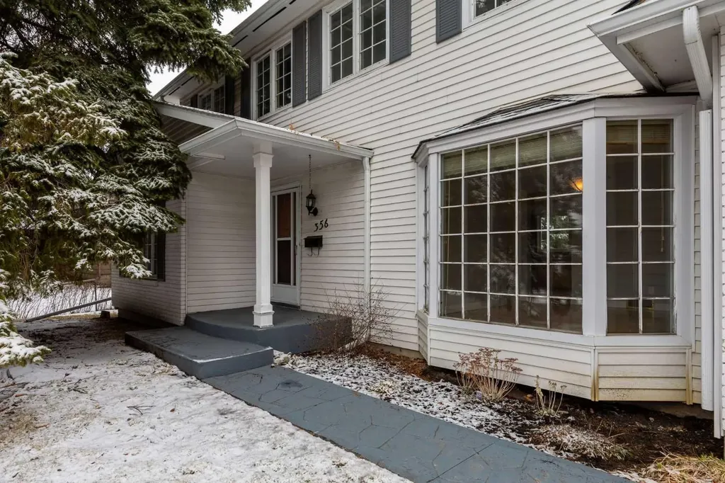 356 Willow Ridge Place SE Calgary AB T2J 1N4
