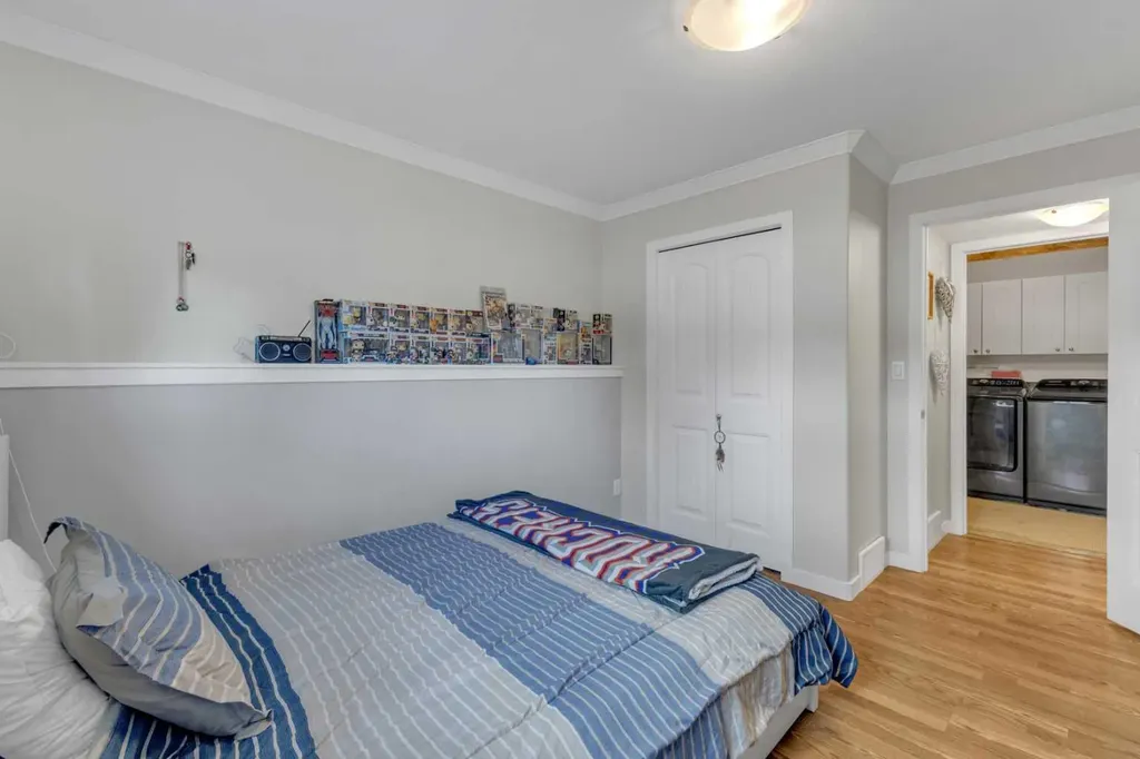 26 Mckinlay Crescent Lacombe AB T4L 2L4