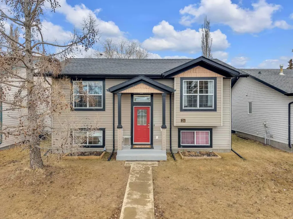 26 Mckinlay Crescent Lacombe AB T4L 2L4