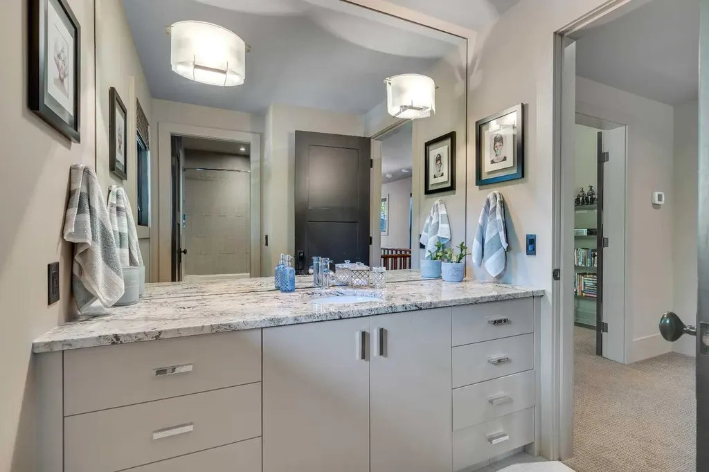 239 37 Avenue SW Calgary AB T2S0V1