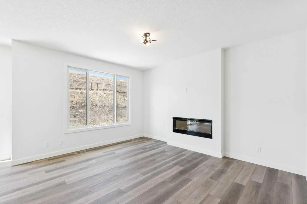 1047 Fowler Road SW Airdrie AB T4B5T2