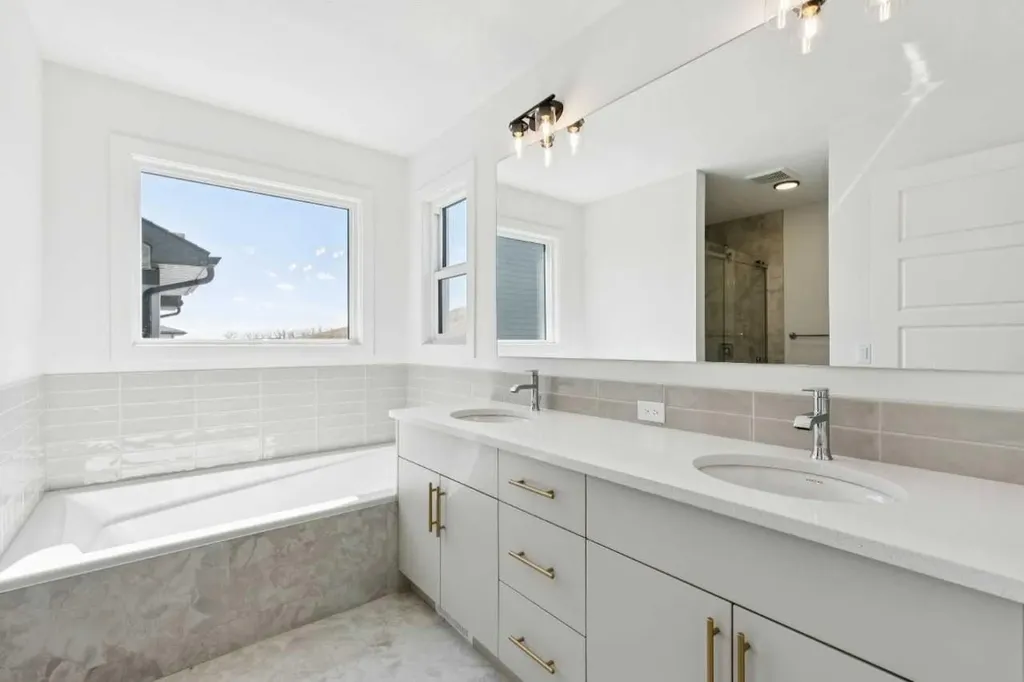 1047 Fowler Road SW Airdrie AB T4B5T2