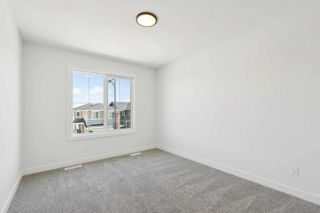 1047 Fowler Road SW Airdrie AB T4B5T2