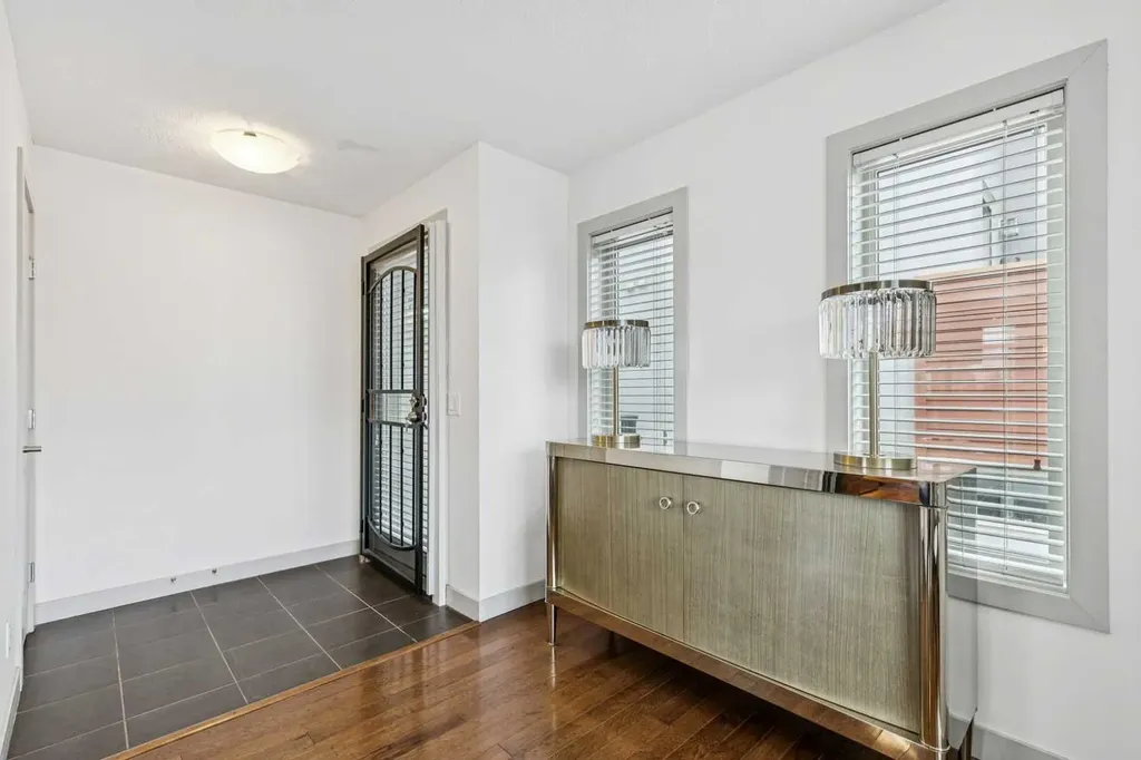 1905 27 Avenue SW Calgary AB T2T1H6