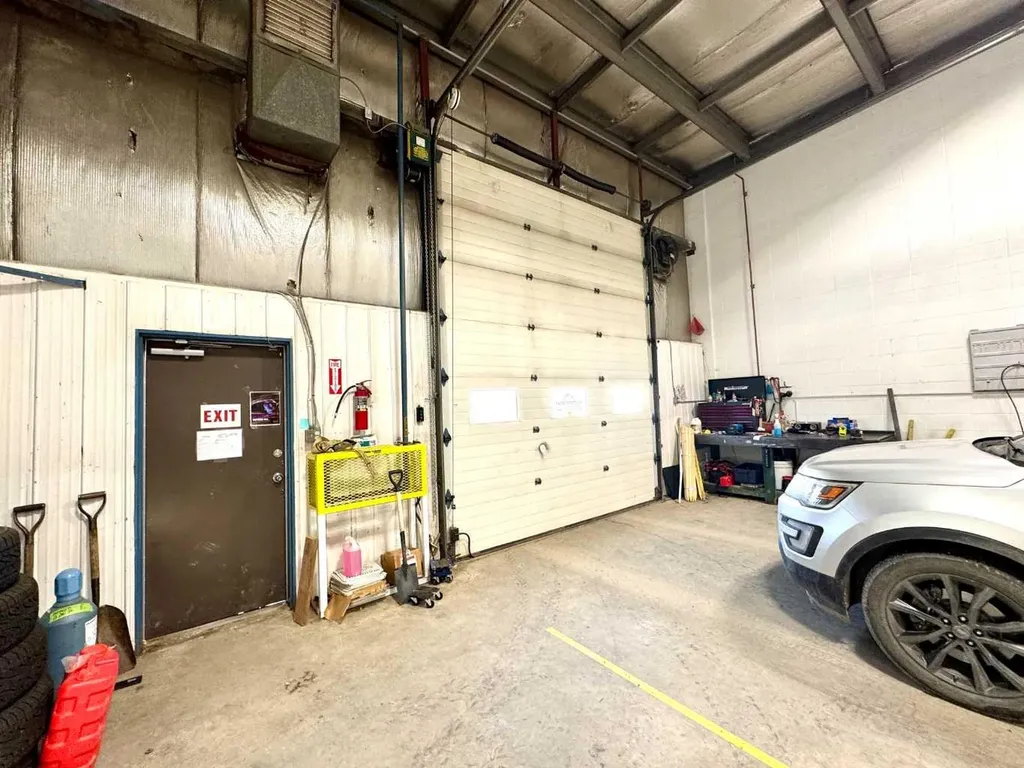 7969 49 Avenue Red Deer AB T4P 2V5
