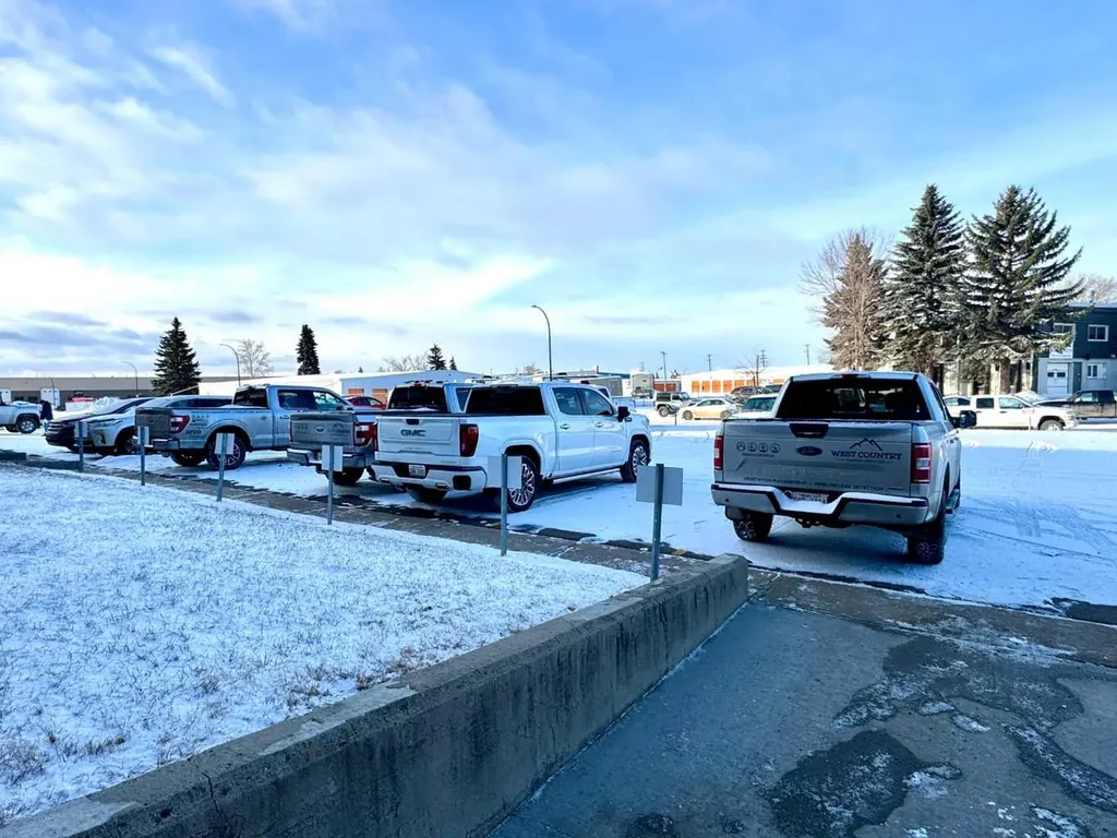 7969 49 Avenue Red Deer AB T4P 2V5
