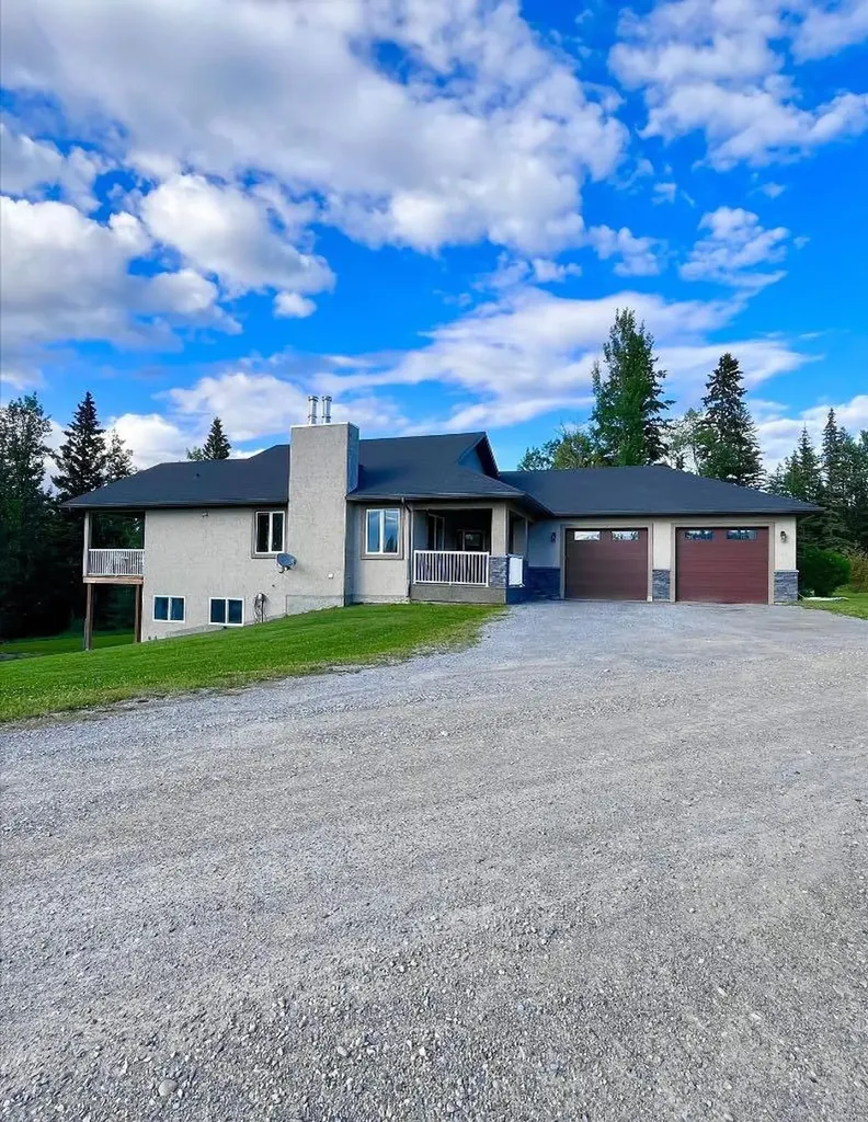 1093 Mackenny Street Hinton AB T7V 1H3
