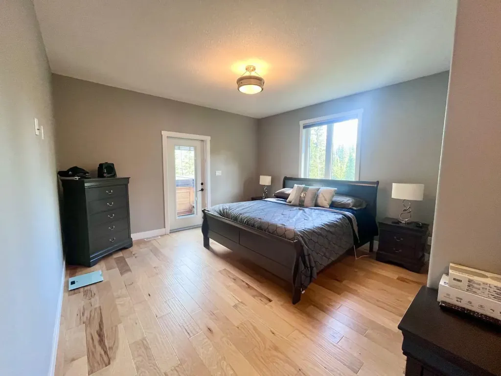 1093 Mackenny Street Hinton AB T7V 1H3
