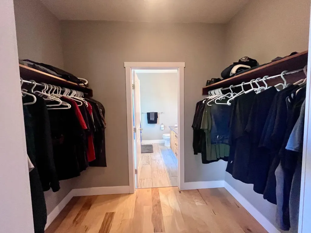 1093 Mackenny Street Hinton AB T7V 1H3