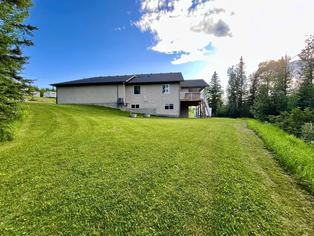 1093 Mackenny Street Hinton AB T7V 1H3