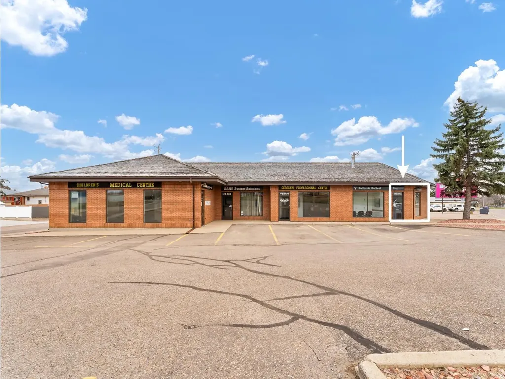 809 Bullivant Crescent SW Medicine Hat AB T1A 5G5