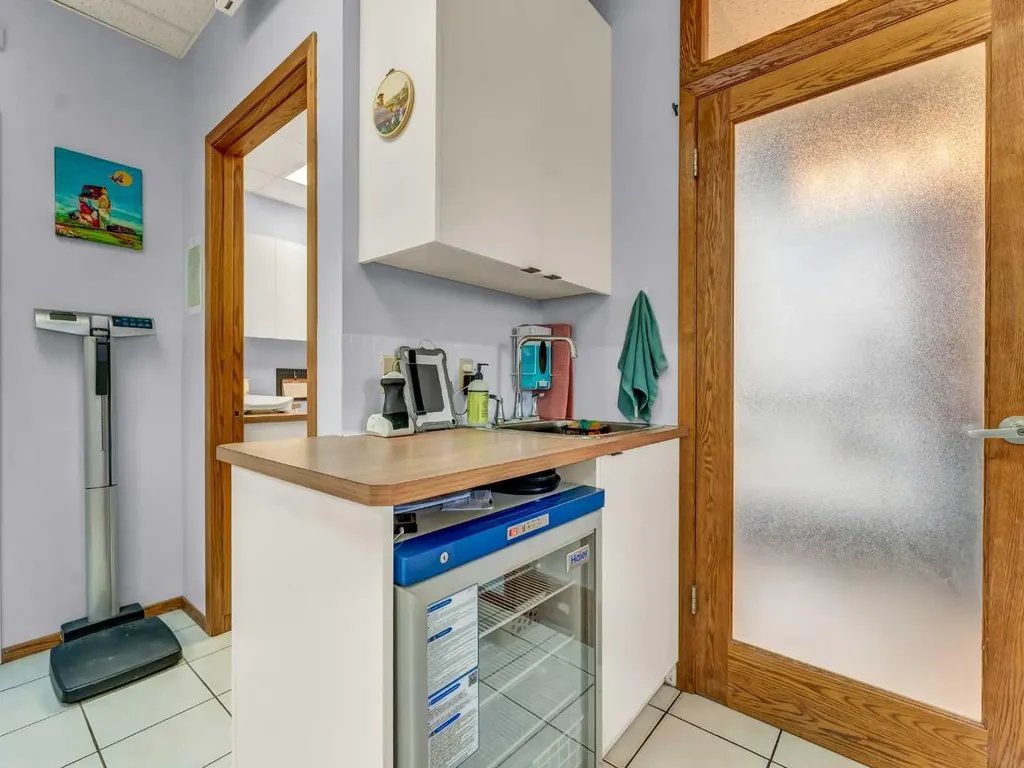 809 Bullivant Crescent SW Medicine Hat AB T1A 5G5