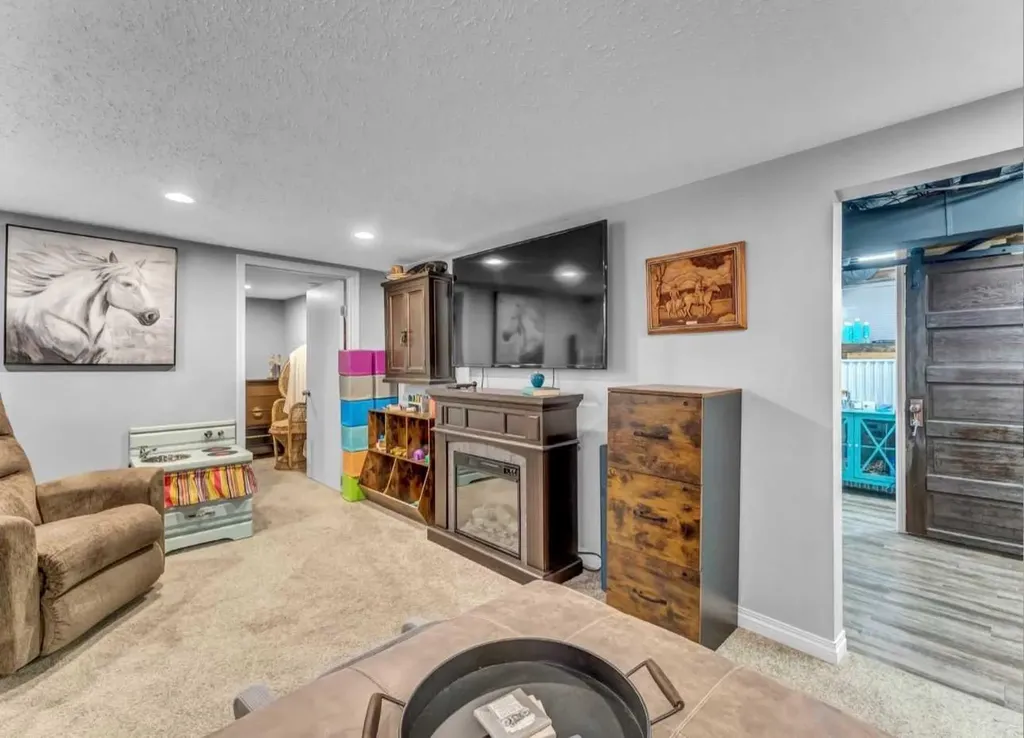 1201 Yuill Street SE Medicine Hat AB T1A 0Z5