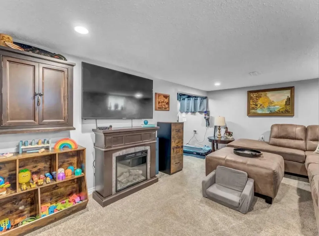 1201 Yuill Street SE Medicine Hat AB T1A 0Z5