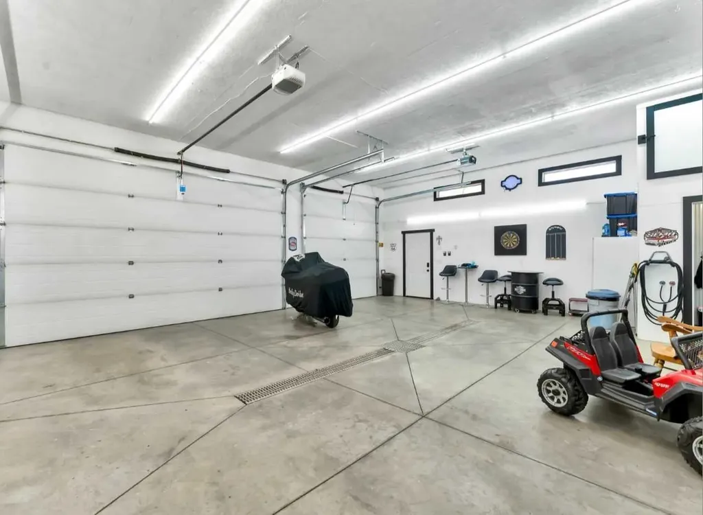 1201 Yuill Street SE Medicine Hat AB T1A 0Z5