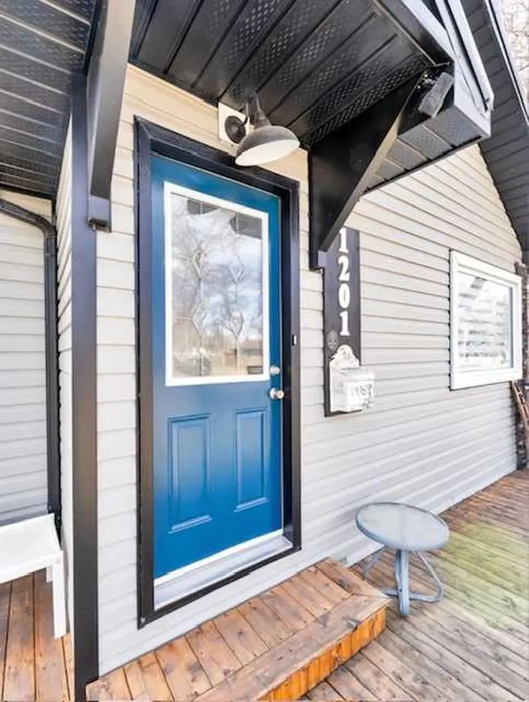 1201 Yuill Street SE Medicine Hat AB T1A 0Z5