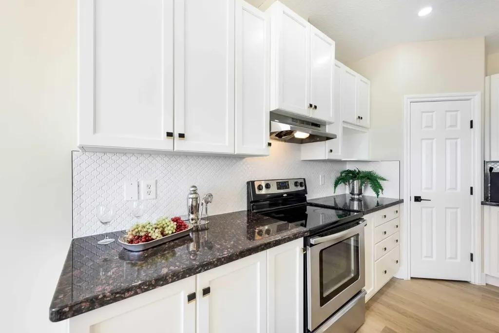42 Royal Crest Point NW Calgary AB T3G5W5