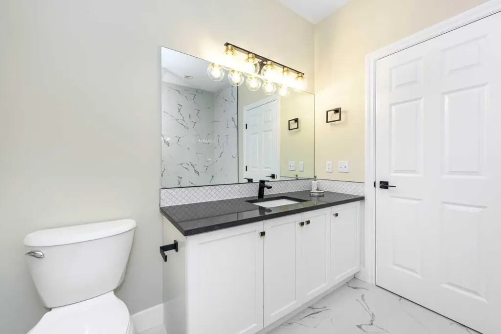 42 Royal Crest Point NW Calgary AB T3G5W5