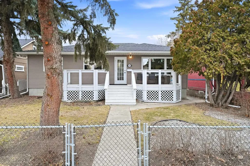 4624 49 Street Red Deer AB T4N 1T5
