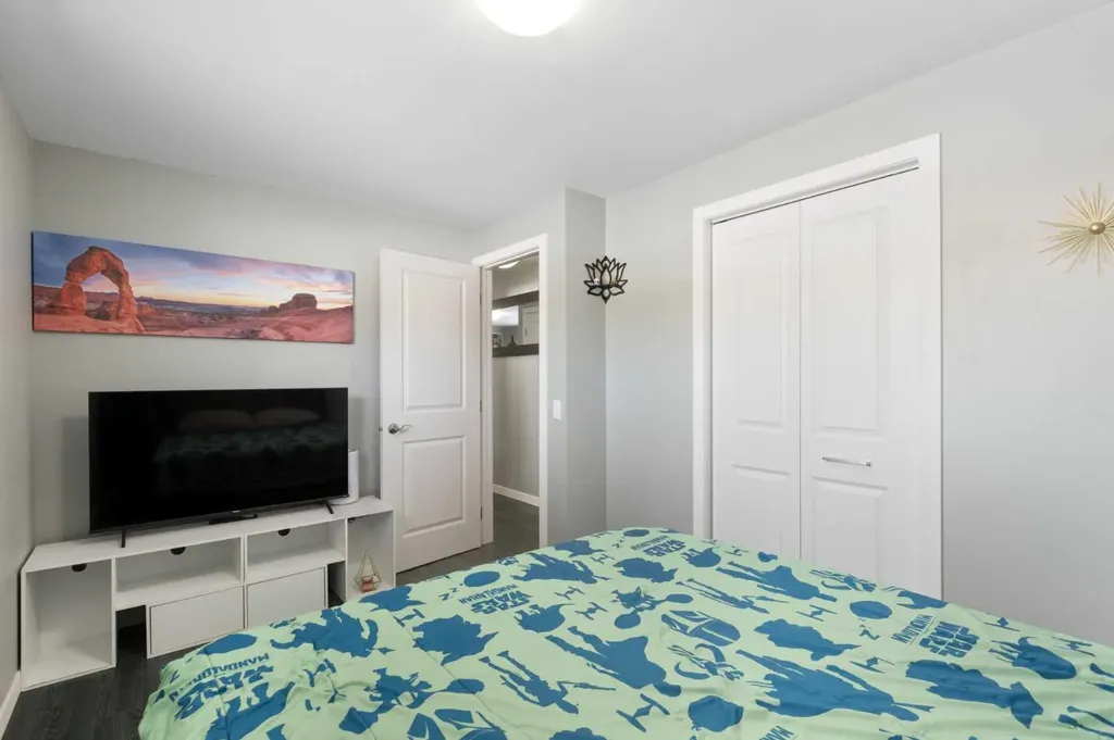 172 Rundlefield Crescent NE Calgary AB T1Y 2V5
