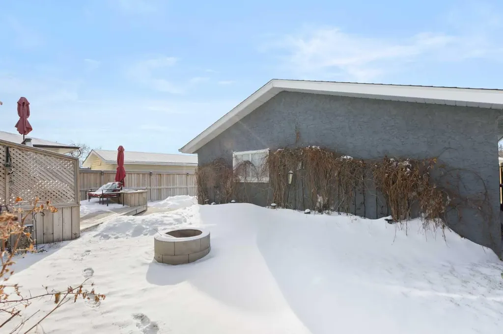 172 Rundlefield Crescent NE Calgary AB T1Y 2V5