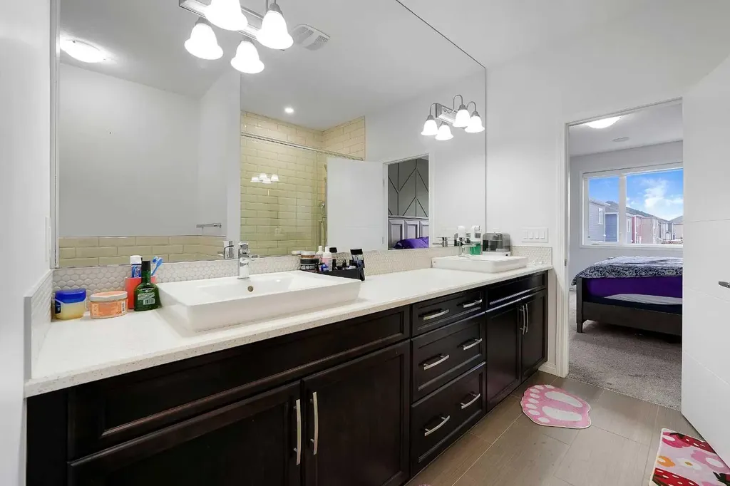 17 Yorkstone Way SW Calgary AB T2X 4K6