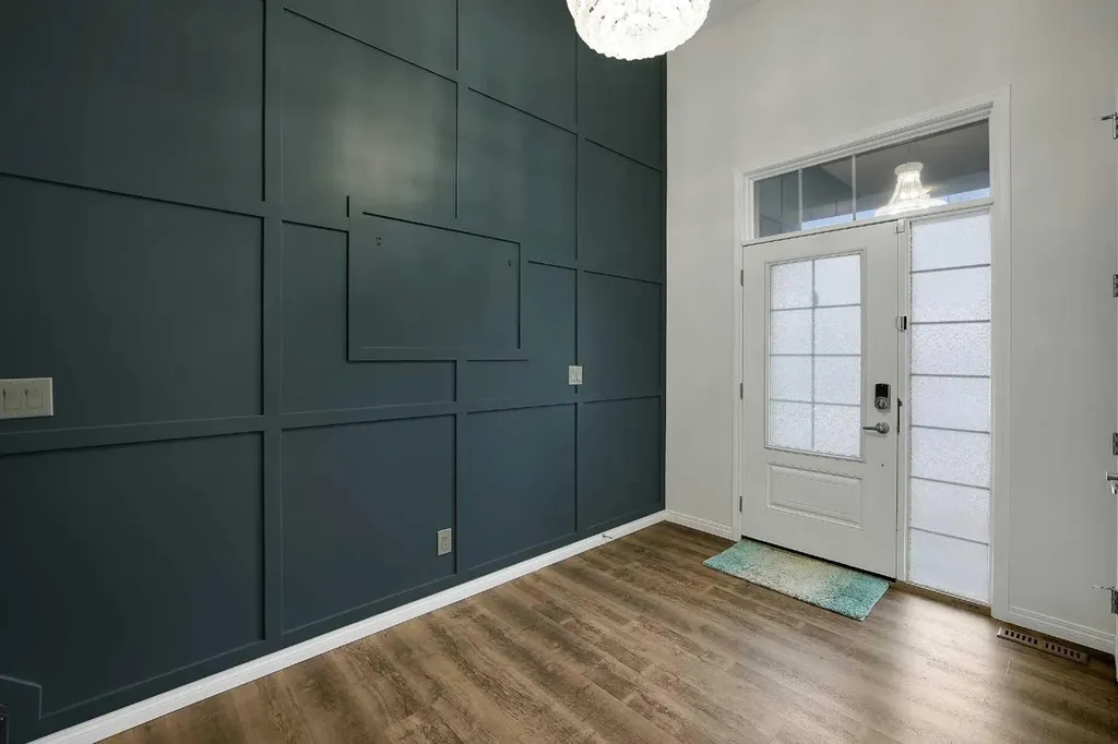 17 Yorkstone Way SW Calgary AB T2X 4K6