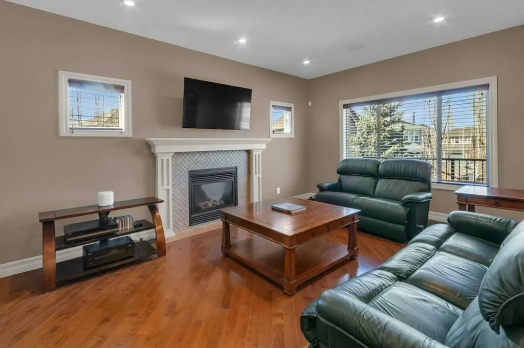 44 Mahogany Rise SE Calgary AB T3M 0X3