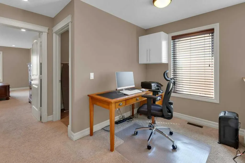 44 Mahogany Rise SE Calgary AB T3M 0X3