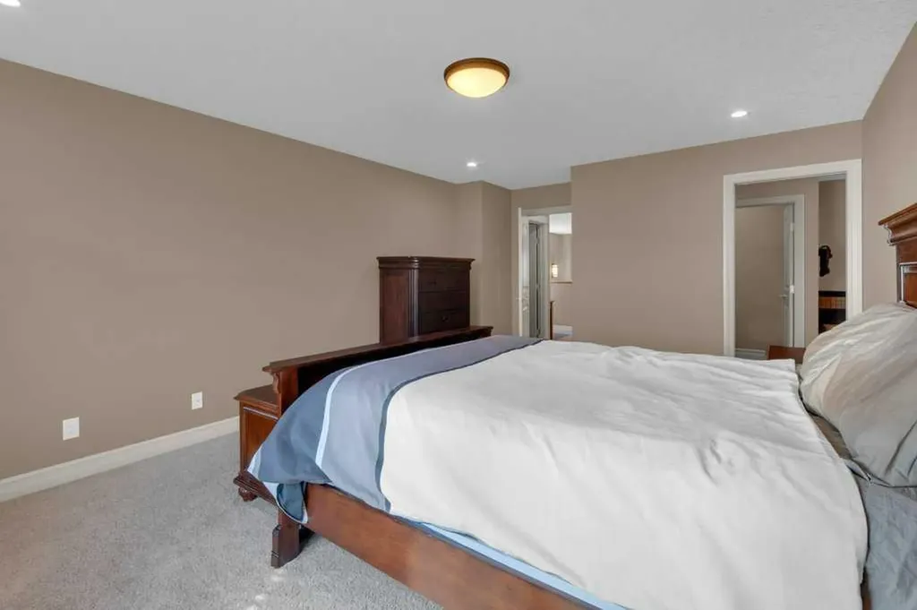 44 Mahogany Rise SE Calgary AB T3M 0X3