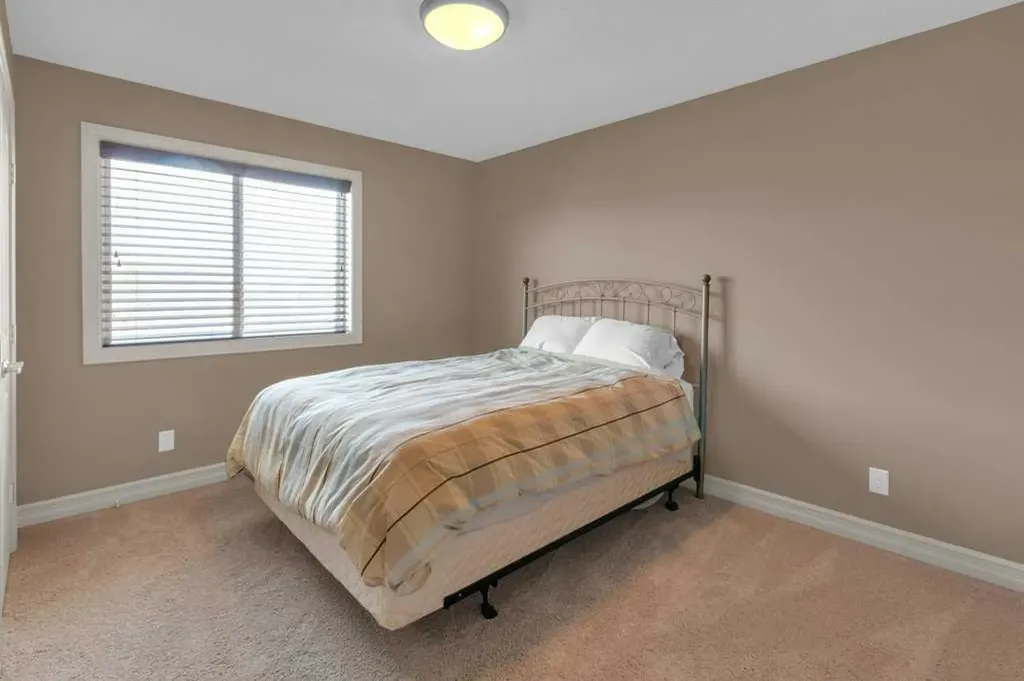 44 Mahogany Rise SE Calgary AB T3M 0X3
