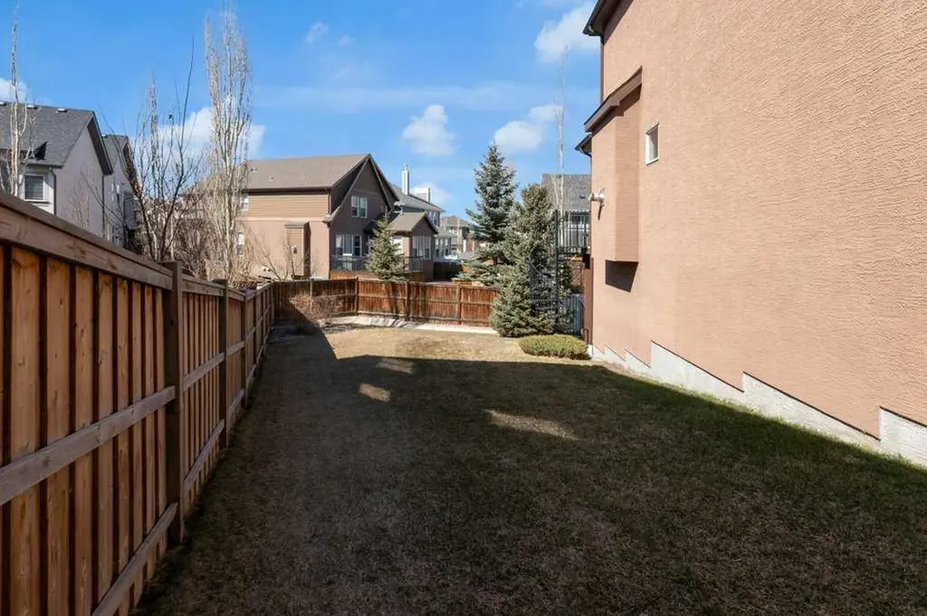 44 Mahogany Rise SE Calgary AB T3M 0X3