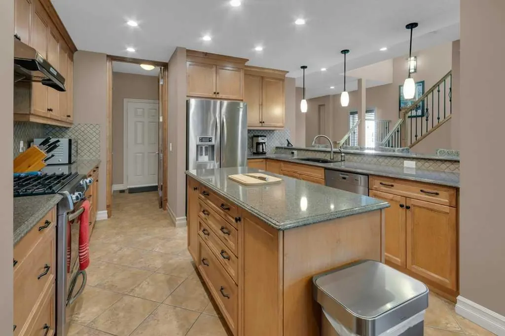 44 Mahogany Rise SE Calgary AB T3M 0X3