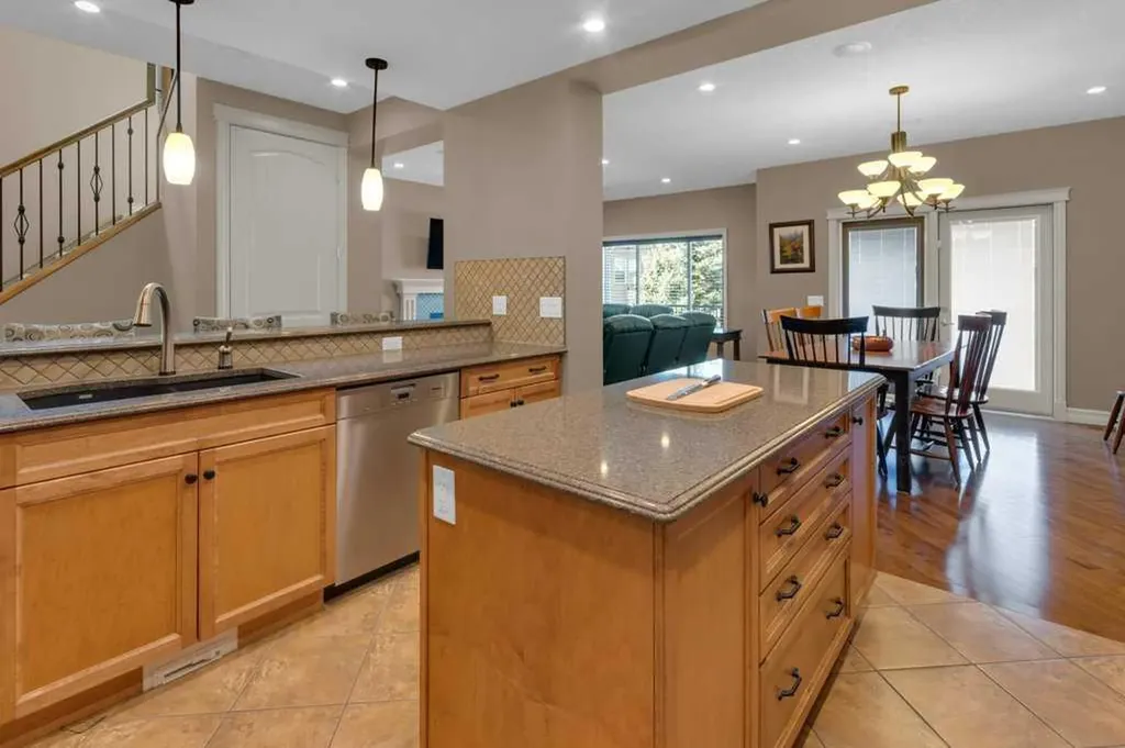 44 Mahogany Rise SE Calgary AB T3M 0X3
