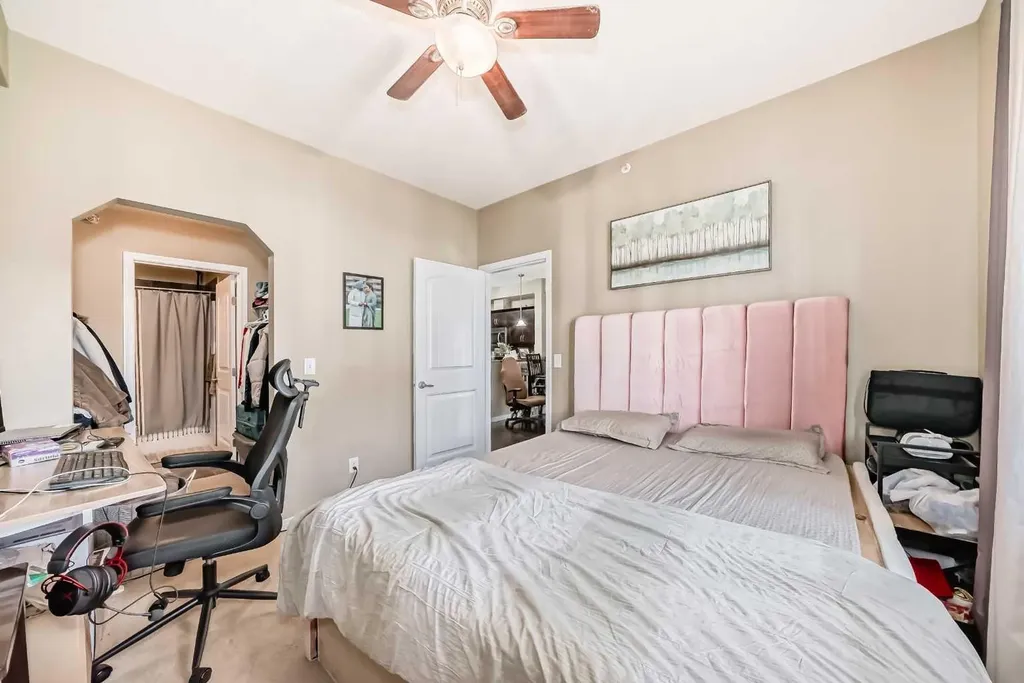 31 Country Village Manor NE Calgary AB T3K 0T3