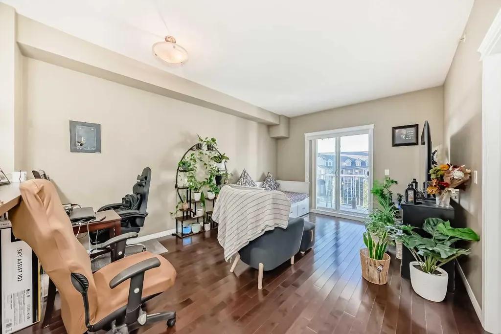 31 Country Village Manor NE Calgary AB T3K 0T3