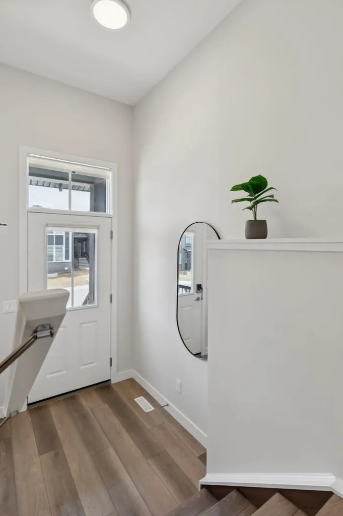 87 Aquila Way NW Calgary AB T3R1Z7
