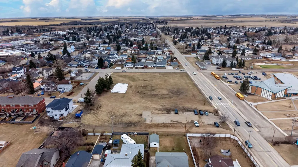2134 22 Street Didsbury AB T0M0W0