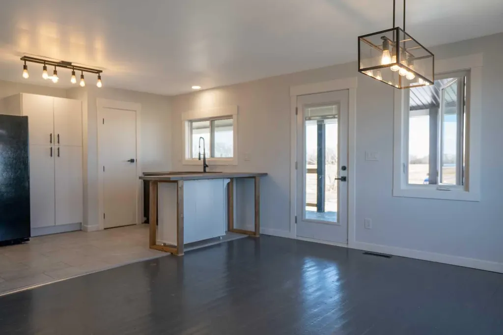 1617 Feltham Drive Pelican Point AB T0B 3C0