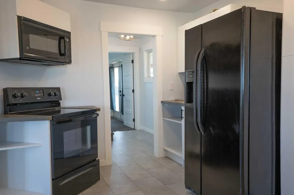 1617 Feltham Drive Pelican Point AB T0B 3C0