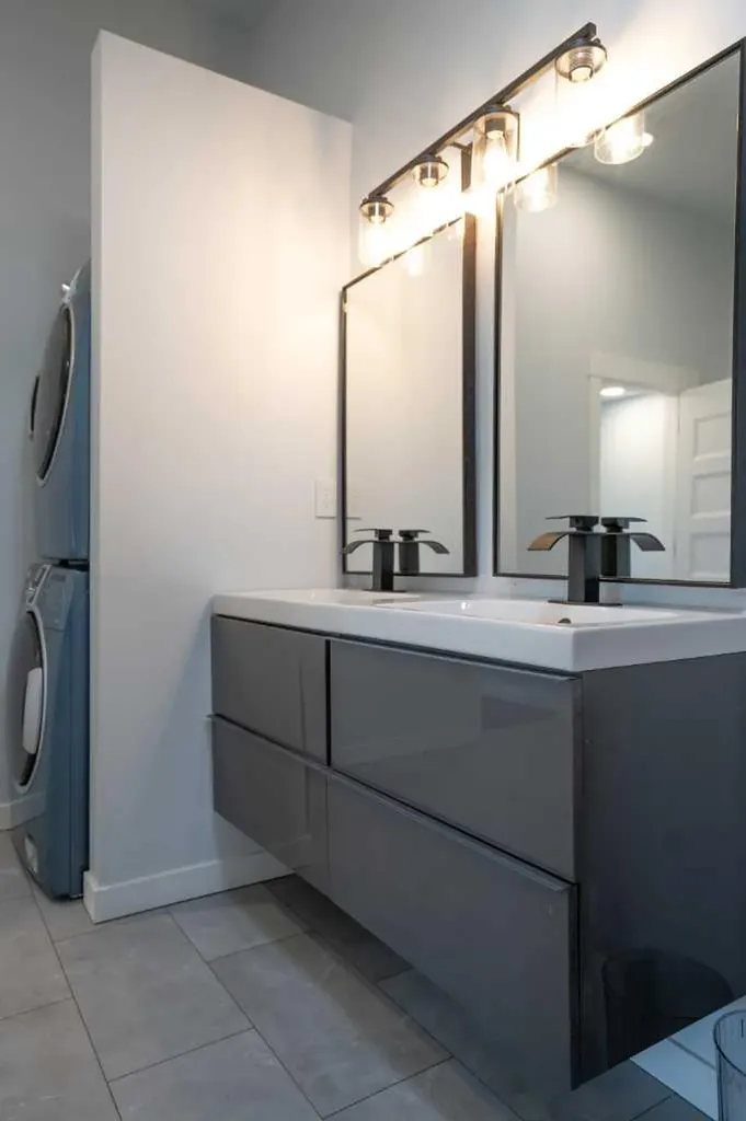 1617 Feltham Drive Pelican Point AB T0B 3C0