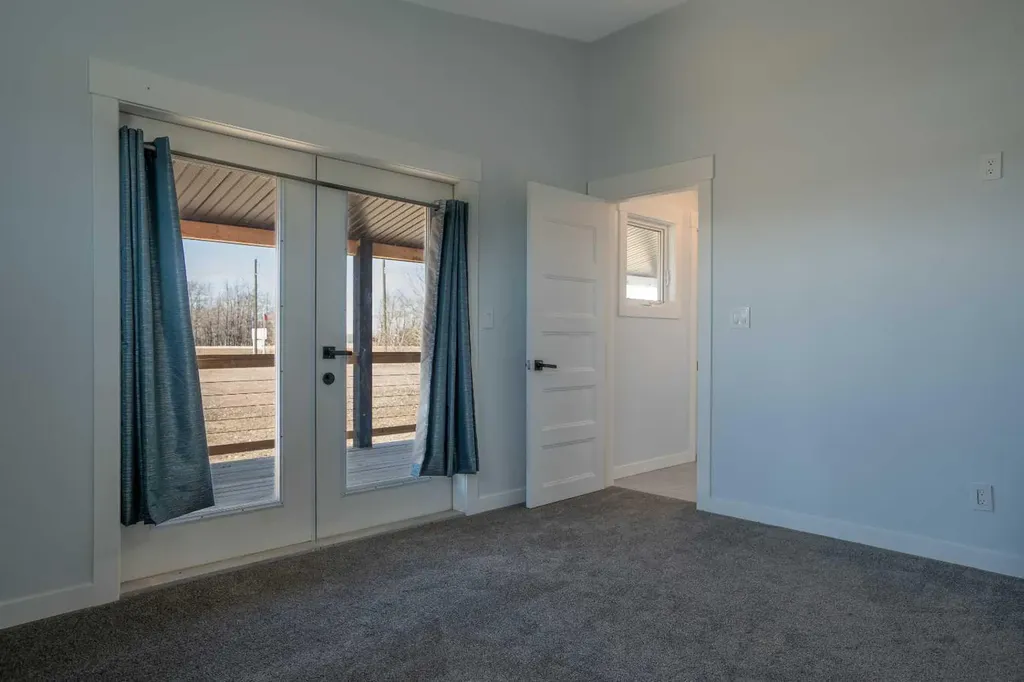1617 Feltham Drive Pelican Point AB T0B 3C0