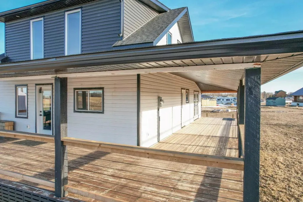 1617 Feltham Drive Pelican Point AB T0B 3C0