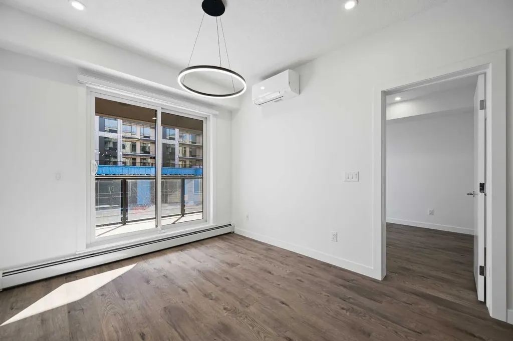 8370 Broadcast Avenue SW Calgary AB T3H 6L3