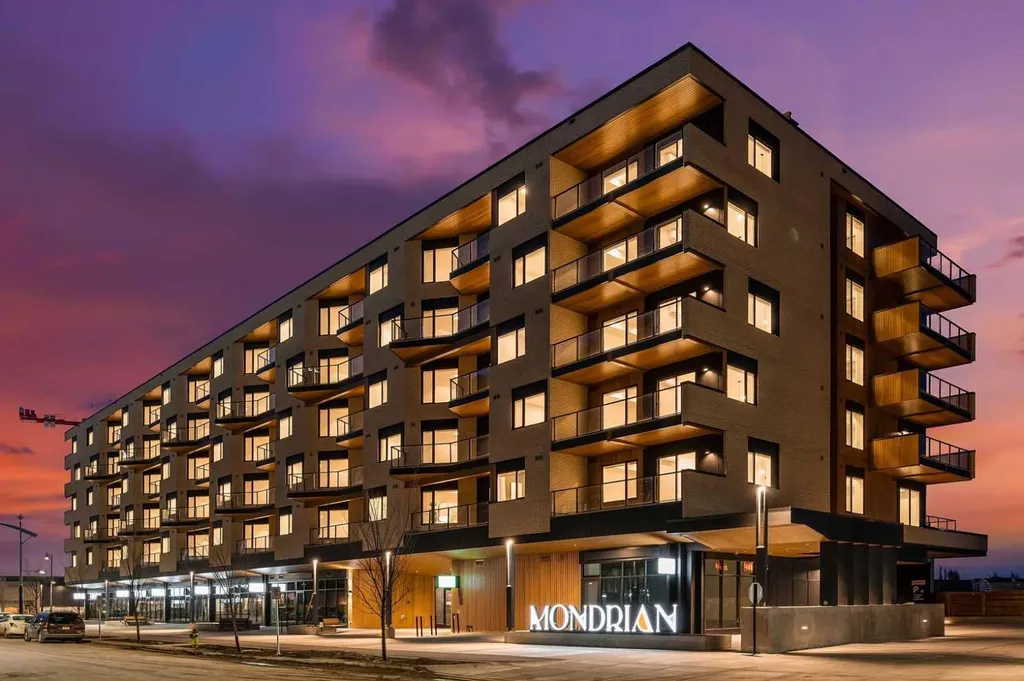 8370 Broadcast Avenue SW Calgary AB T3H 6L3
