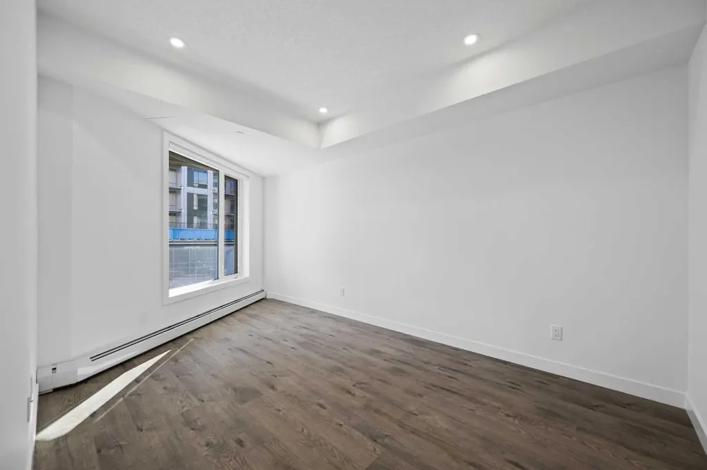 8370 Broadcast Avenue SW Calgary AB T3H 6L3
